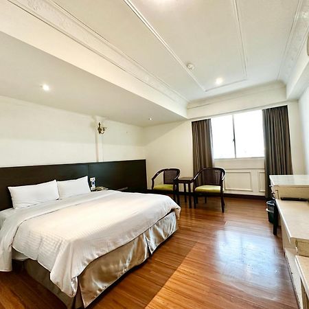 Taitung Bali Suites Hotel Exterior photo